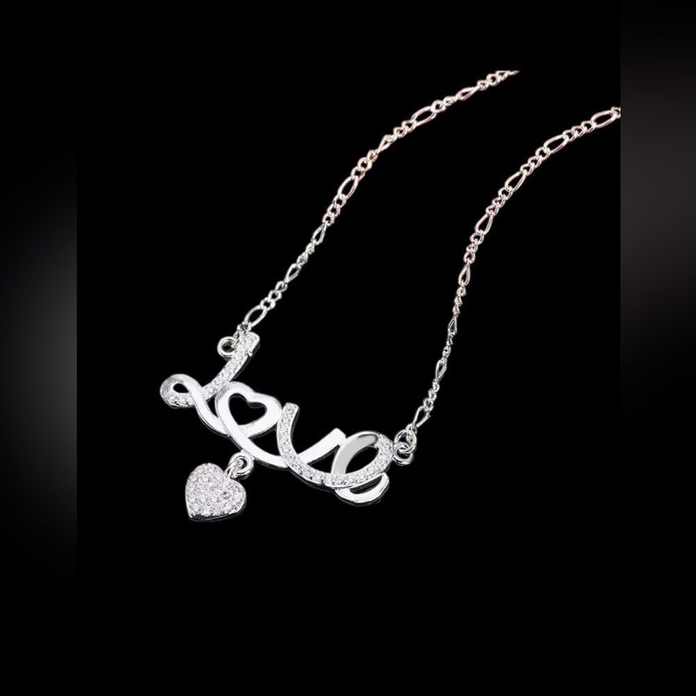 LOVE‎ NECKLACE IN STERLING SILVER